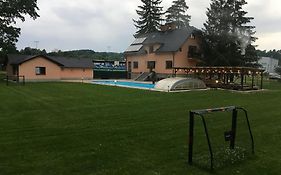 Villa For 20 People With Jacuzzi And Large Pool